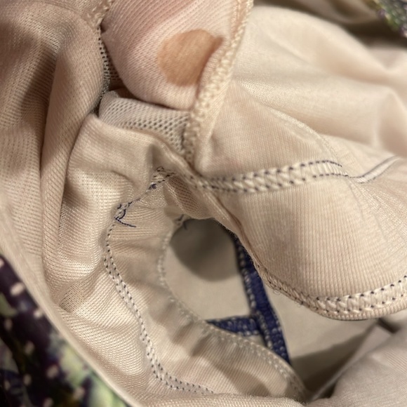 Lululemon Running In The City Tank size 6 - Picture 8 of 8